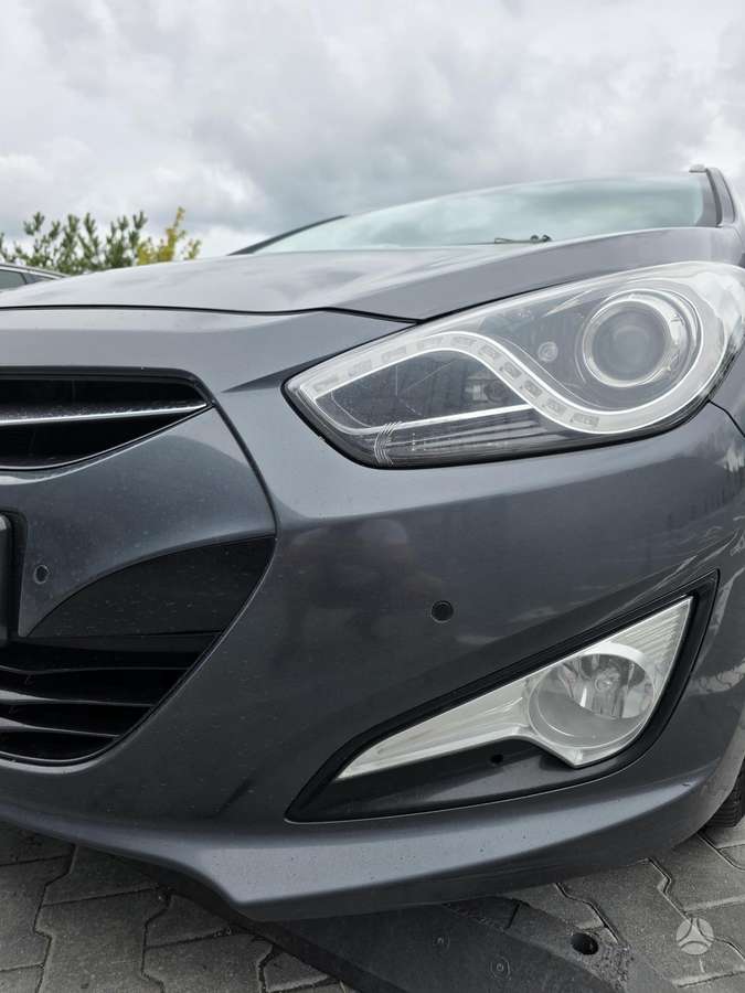 Hyundai i40 2012 — photo 21