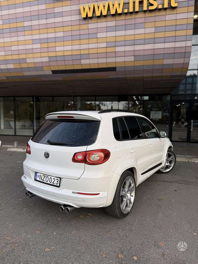 Volkswagen Tiguan, 2012