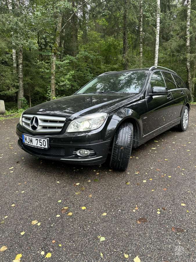 Mercedes-Benz C220 2008 — photo 12