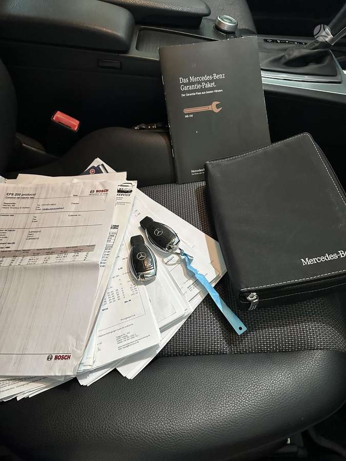 Mercedes-Benz C220 2008 — photo 28