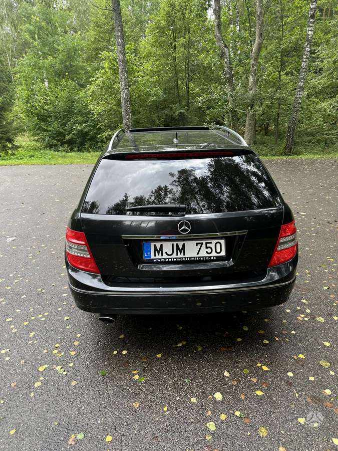 Mercedes-Benz C220 2008 — photo 9