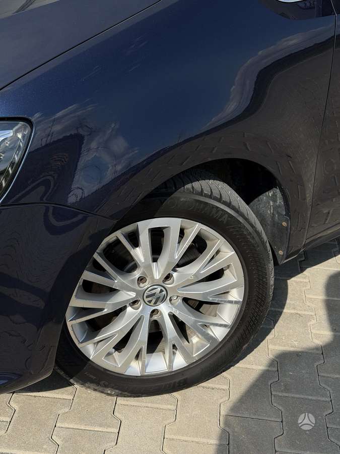 Volkswagen Sharan 2012 — photo 20