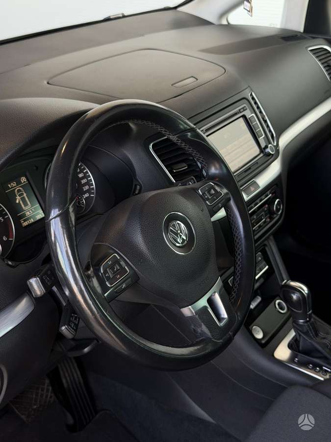 Volkswagen Sharan 2012 — photo 5