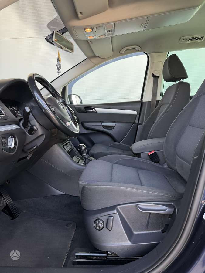 Volkswagen Sharan 2012 — photo 6