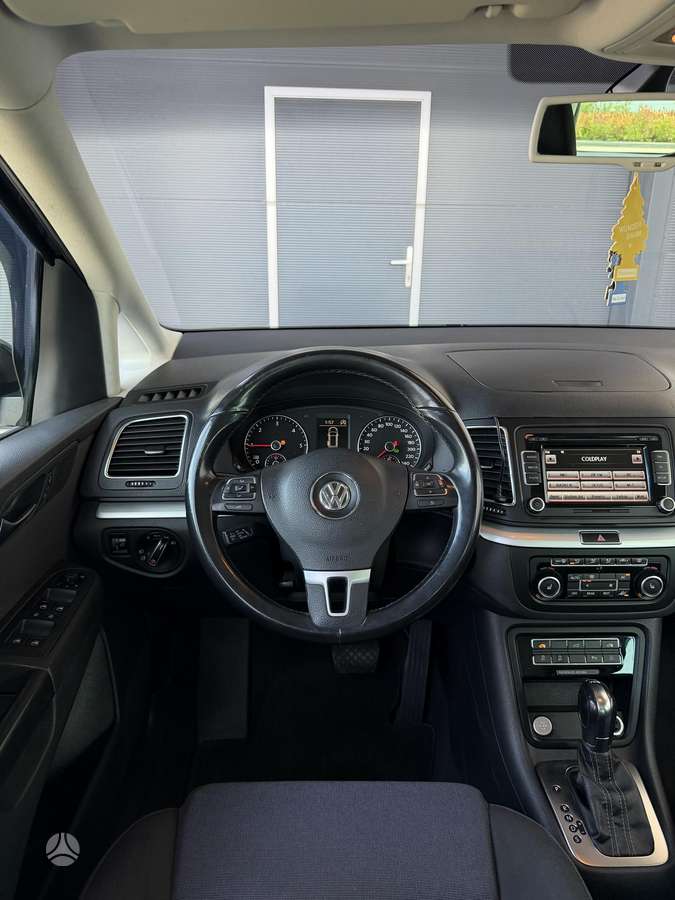 Volkswagen Sharan 2012 — photo 7
