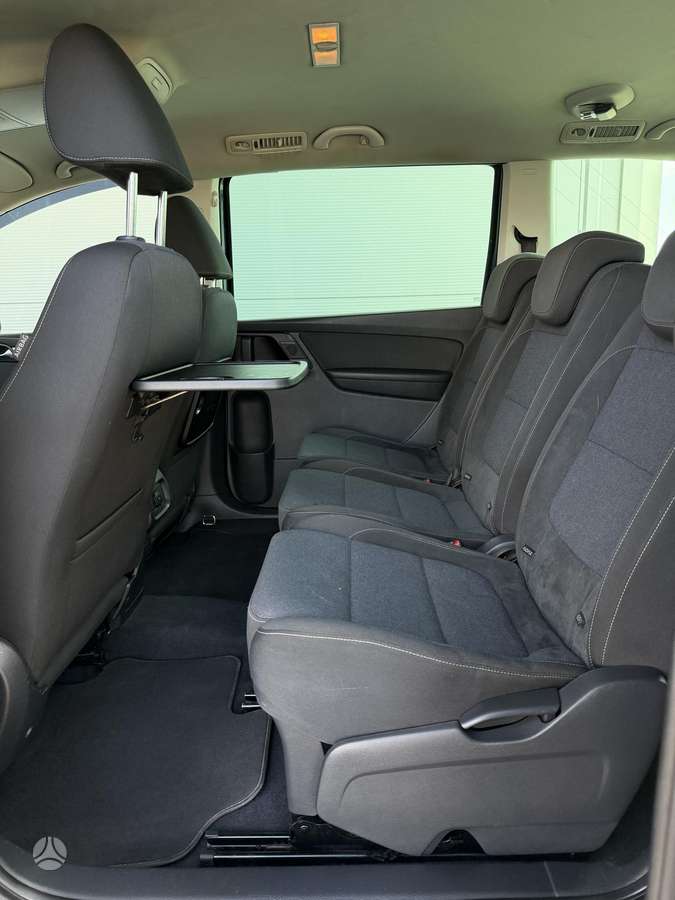 Volkswagen Sharan 2012 — photo 8