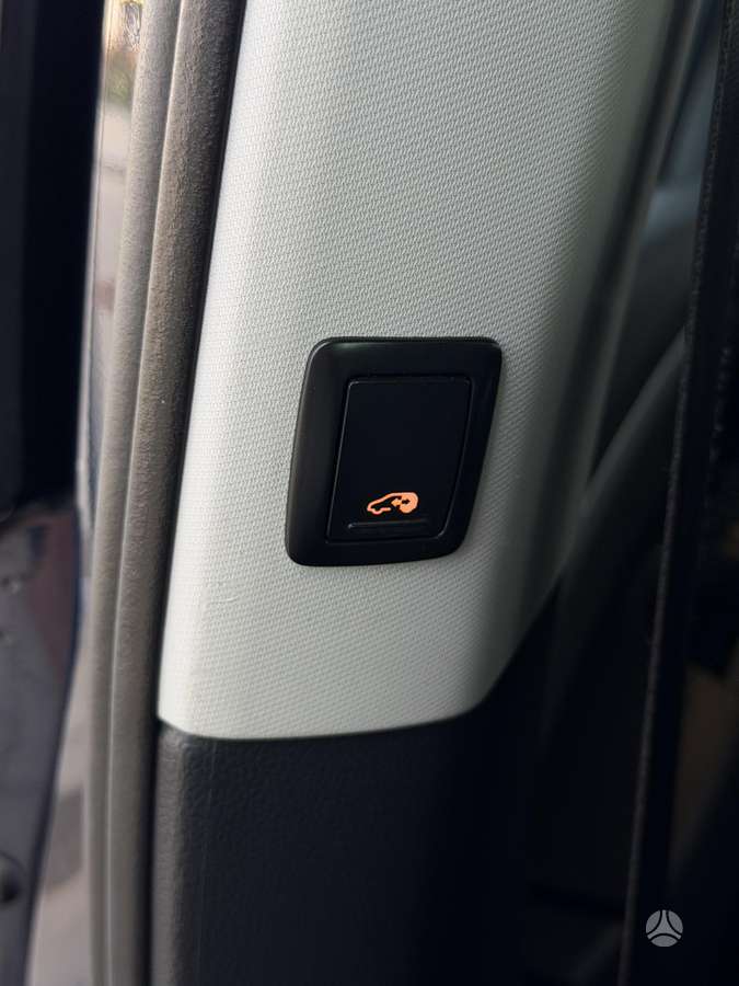 Volkswagen Sharan 2012 — photo 9