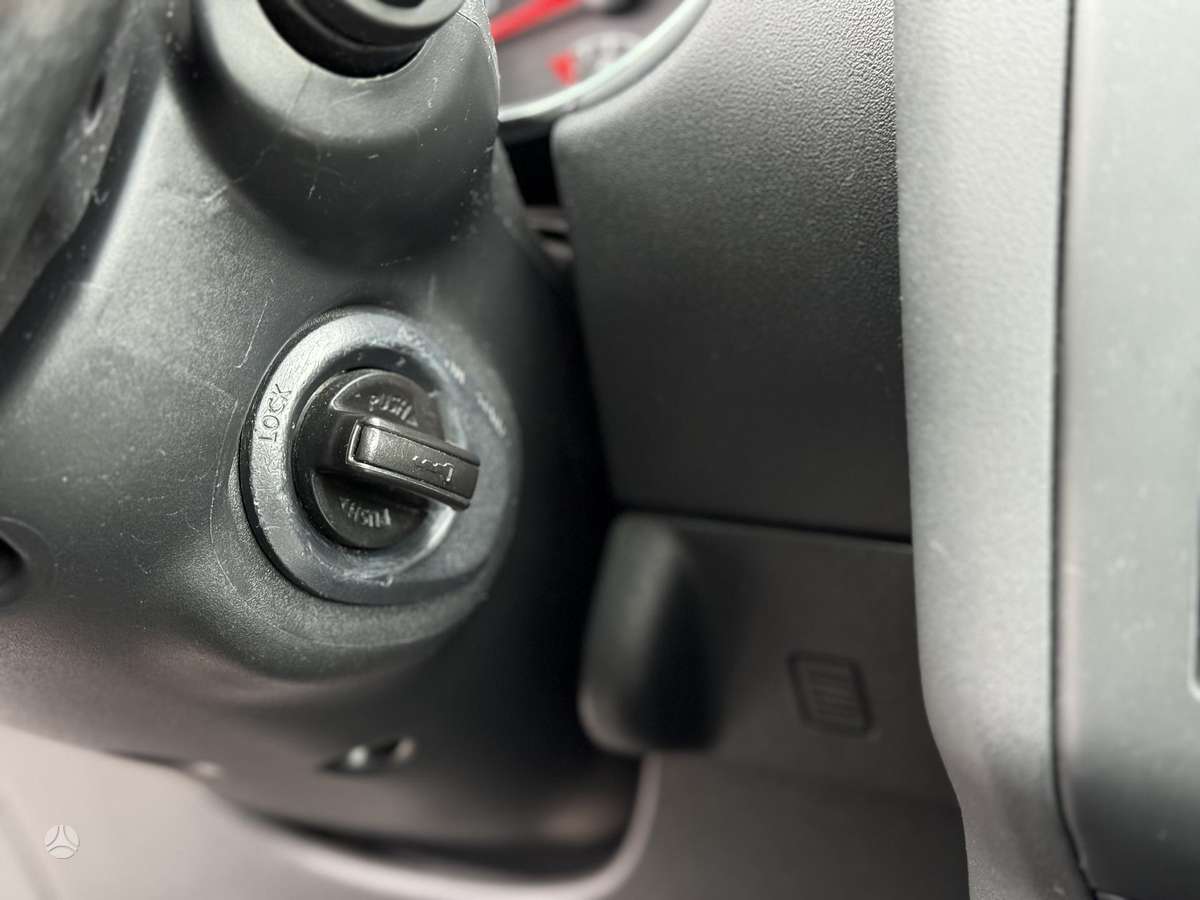 Nissan Qashqai 2011 — фото 26