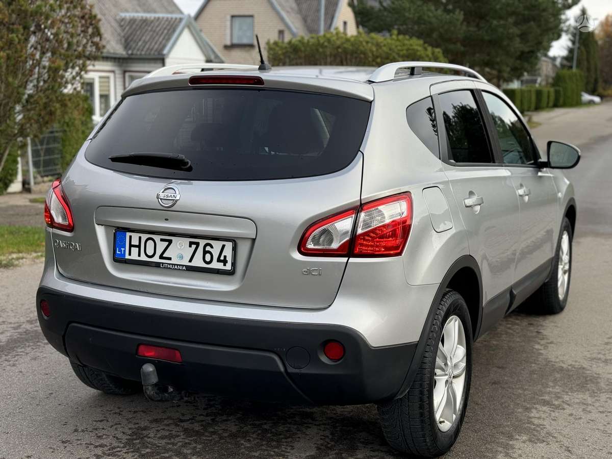 Nissan Qashqai 2011 — фото 8