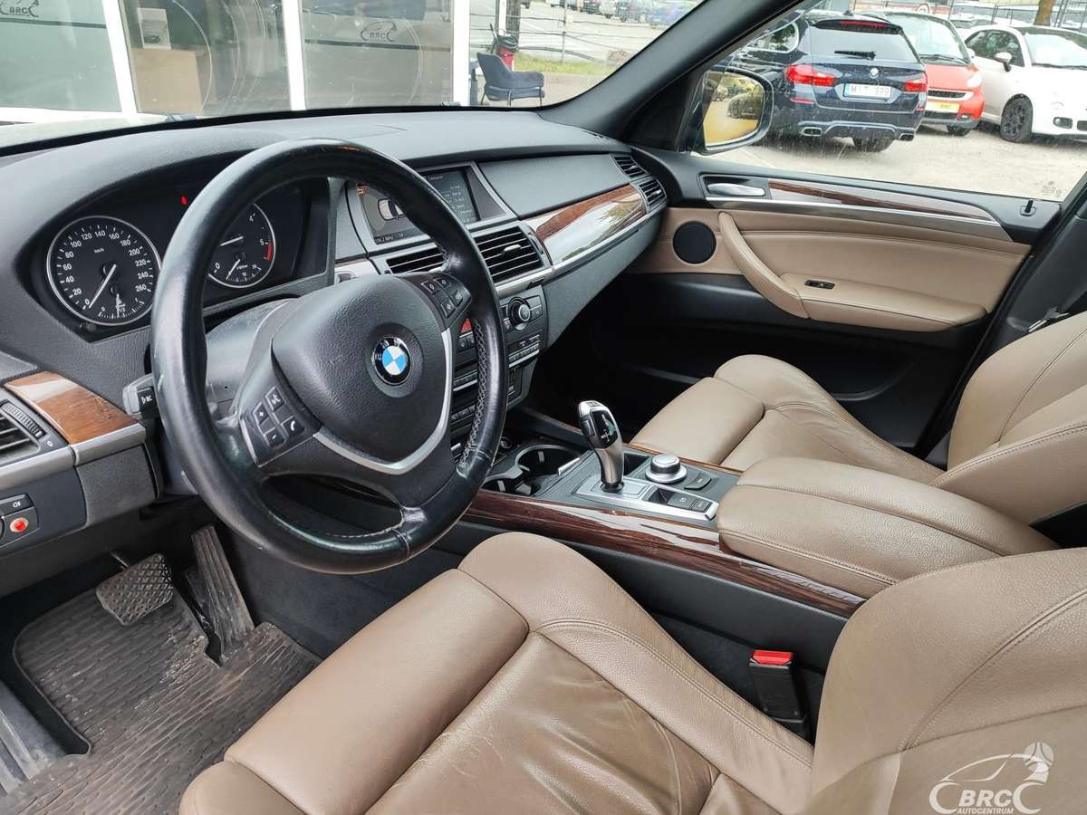 BMW X5 2009 — фото 21