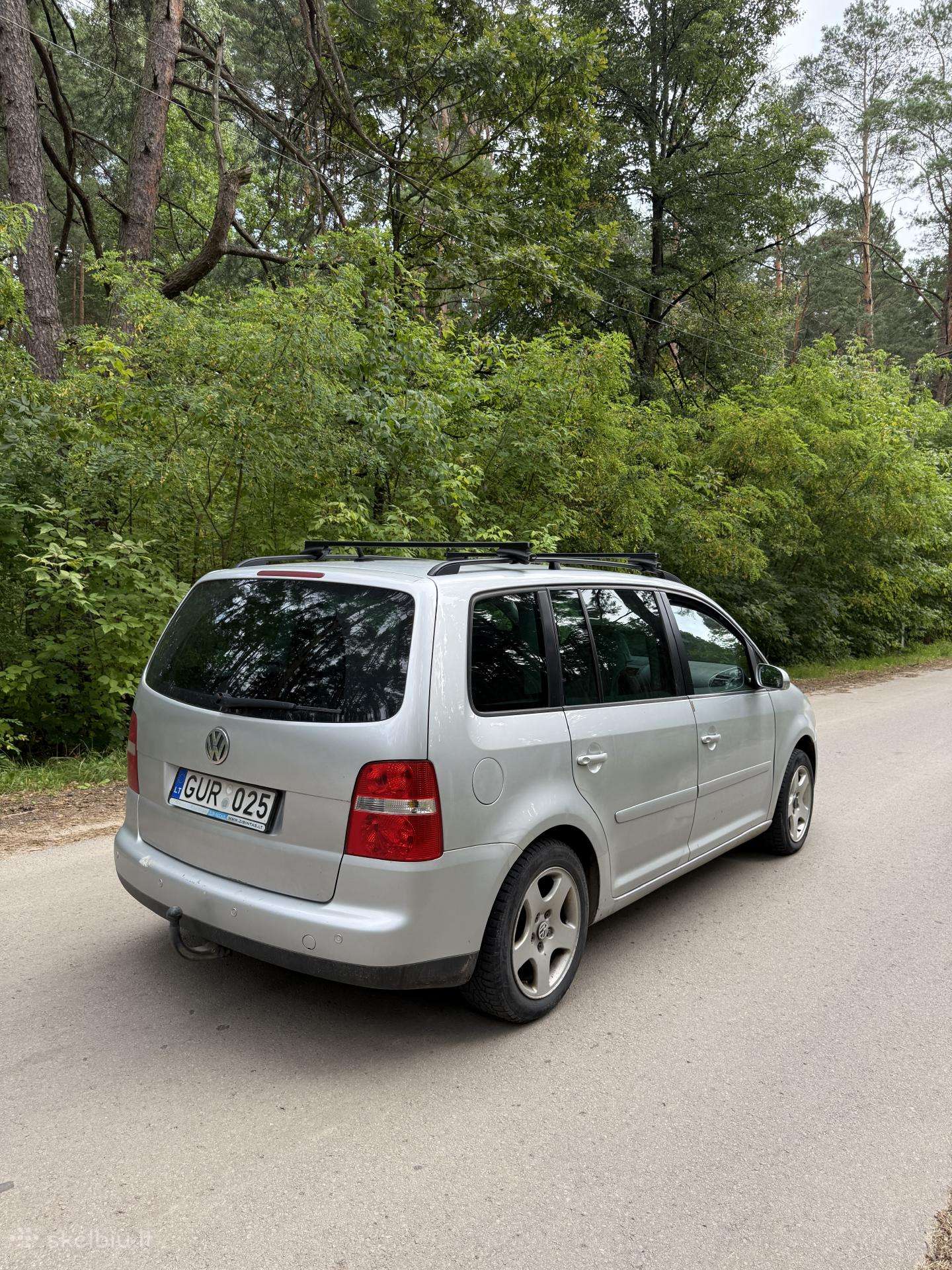 Volkswagen Touran 2006 — engine 1900 cm³
