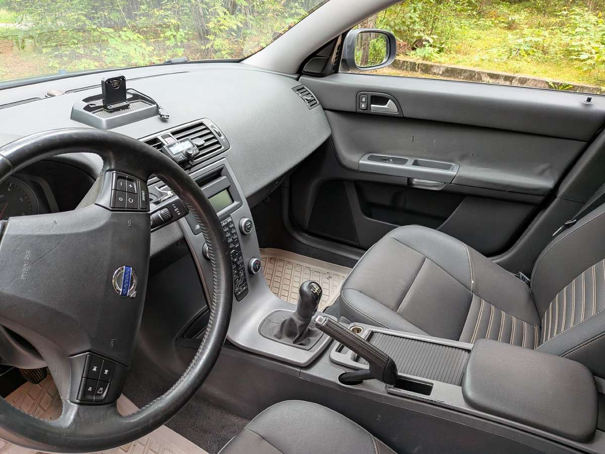 Volvo V50 2008 — двигун 1997 cm³, 136 HP (100kW)