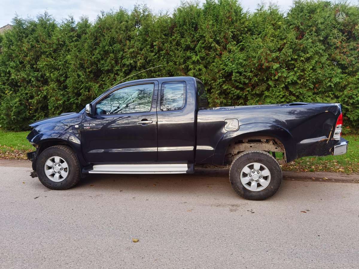 Toyota Hilux 2007 — photo 33