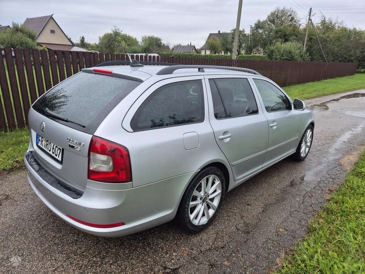 Skoda Octavia 2010 — photo 10