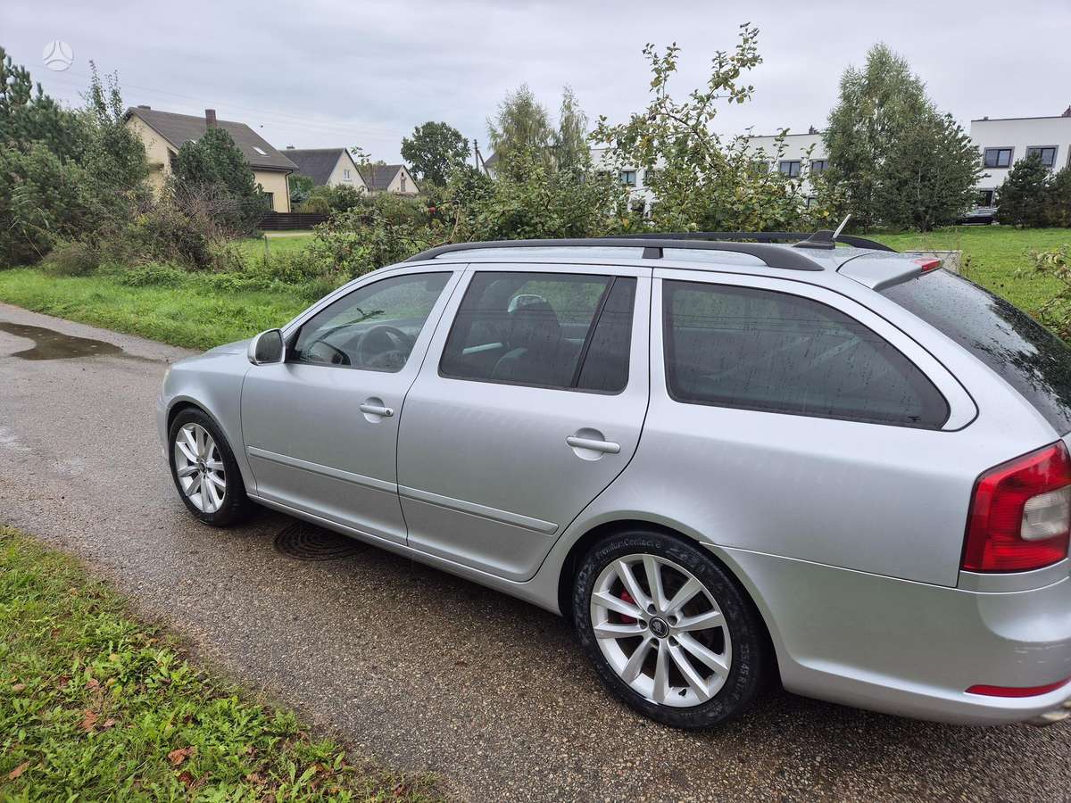 Skoda Octavia 2010 — photo 11