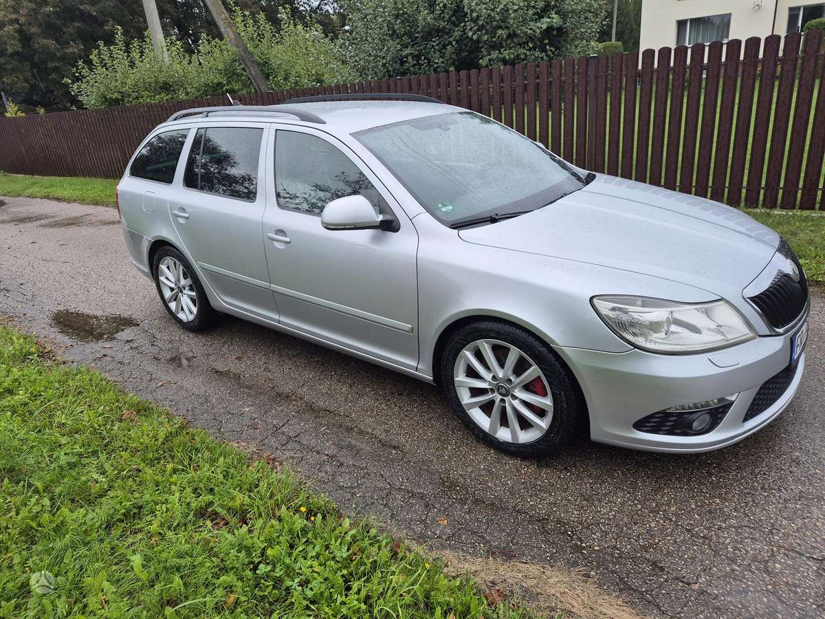 Skoda Octavia 2010 — photo 13