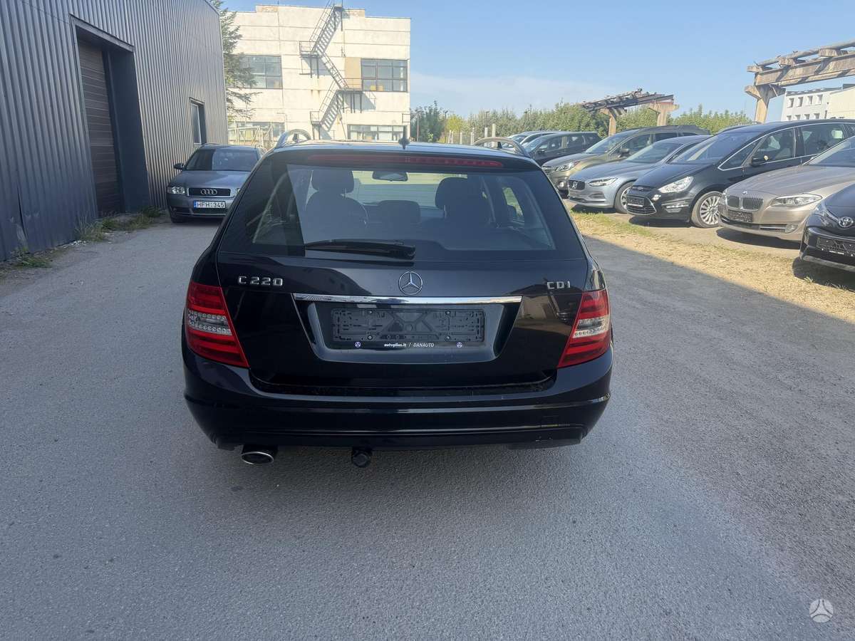 Mercedes-Benz C220 2013 — photo 6