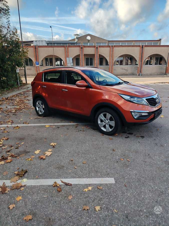 Kia Sportage 2013 — салон