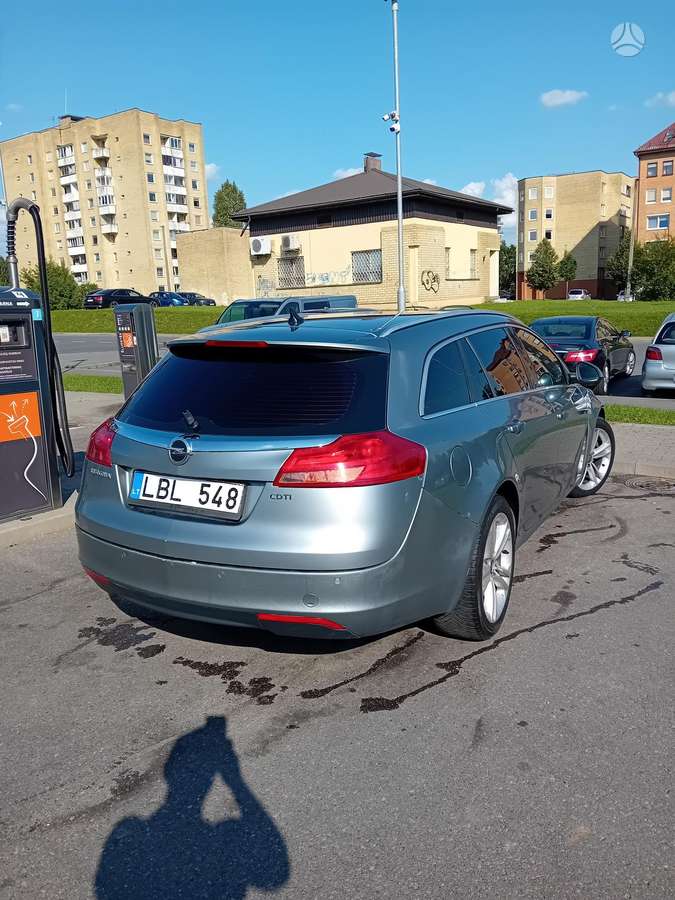 Opel Insignia 2011 — engine 1956 cm³, 160 HP (118kW)
