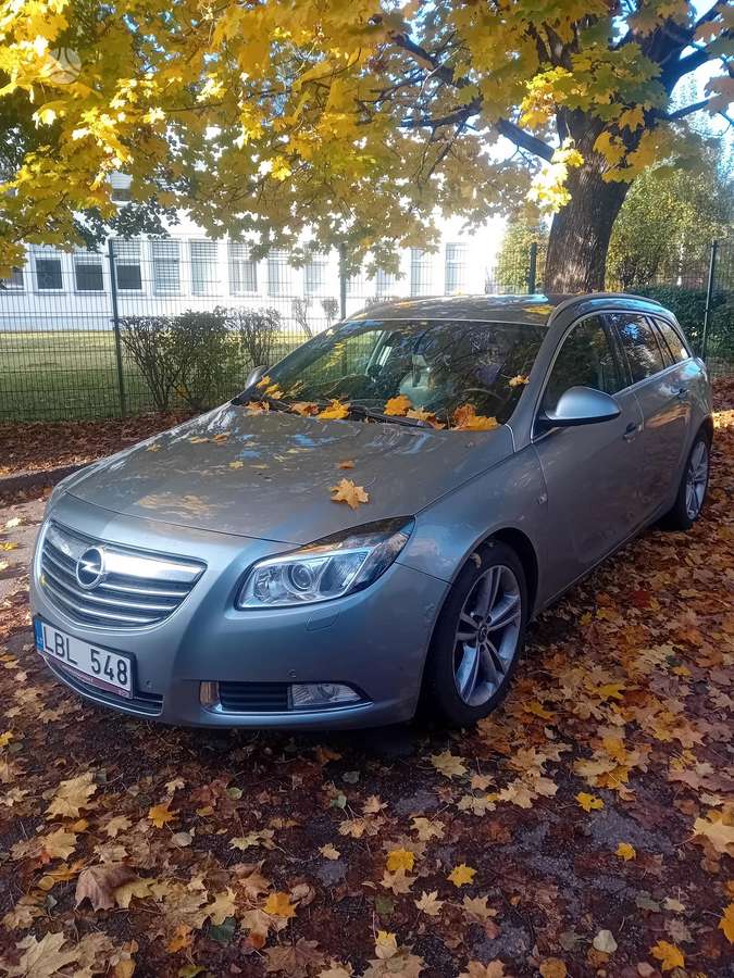 Opel Insignia 2011 — photo 9