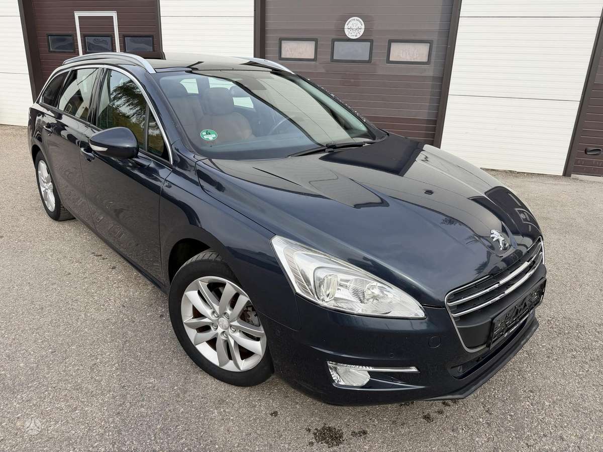 Peugeot 508 2011 — rear view