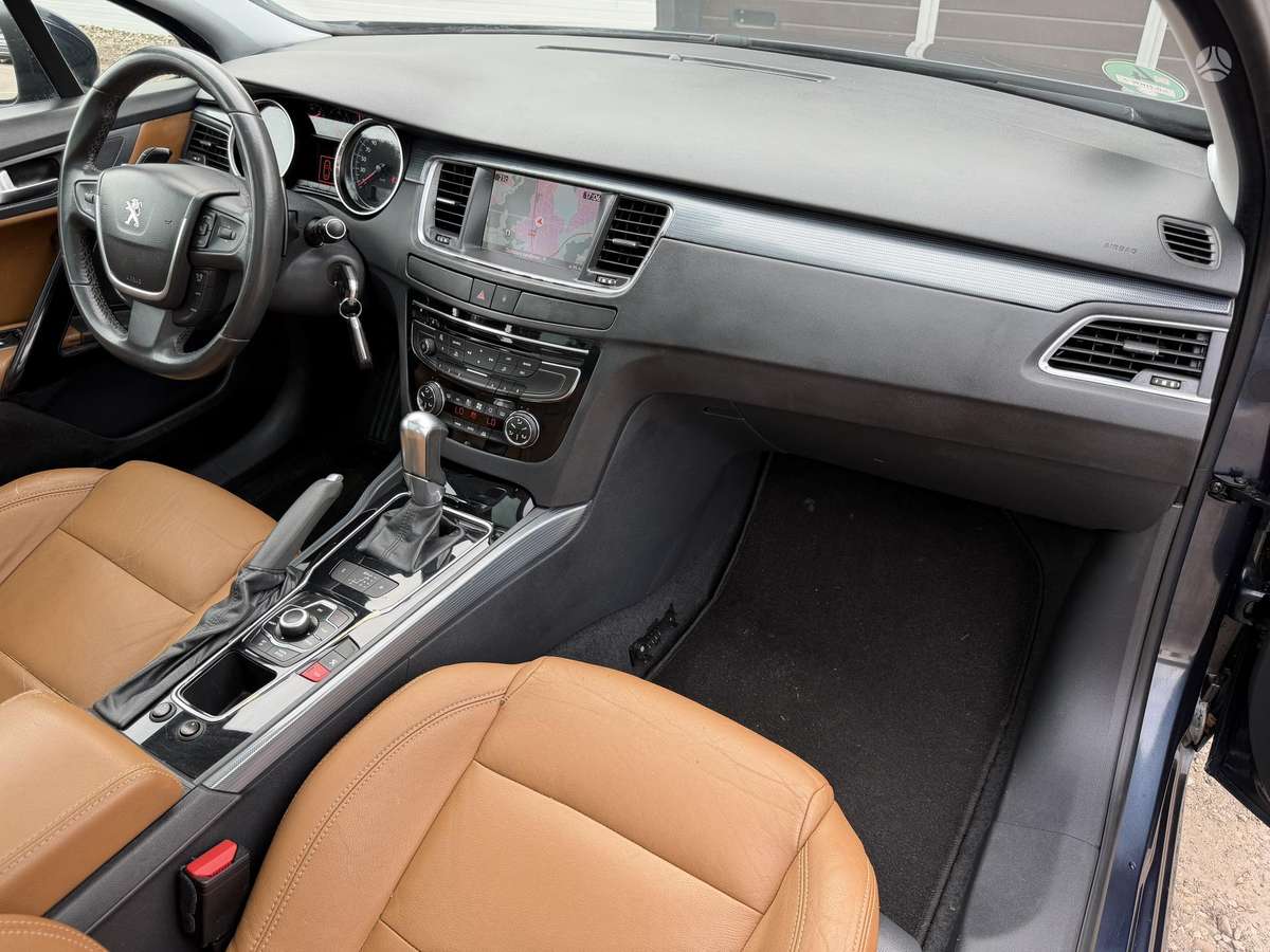 Peugeot 508 2011 — photo 28