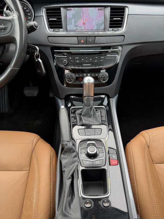 Peugeot 508 2011 — photo 38