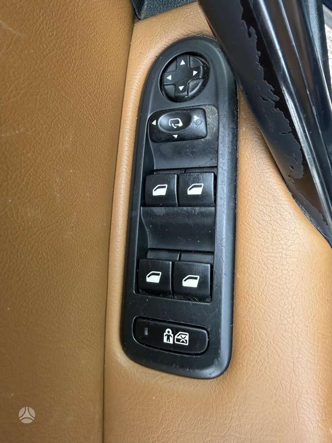 Peugeot 508 2011 — photo 39