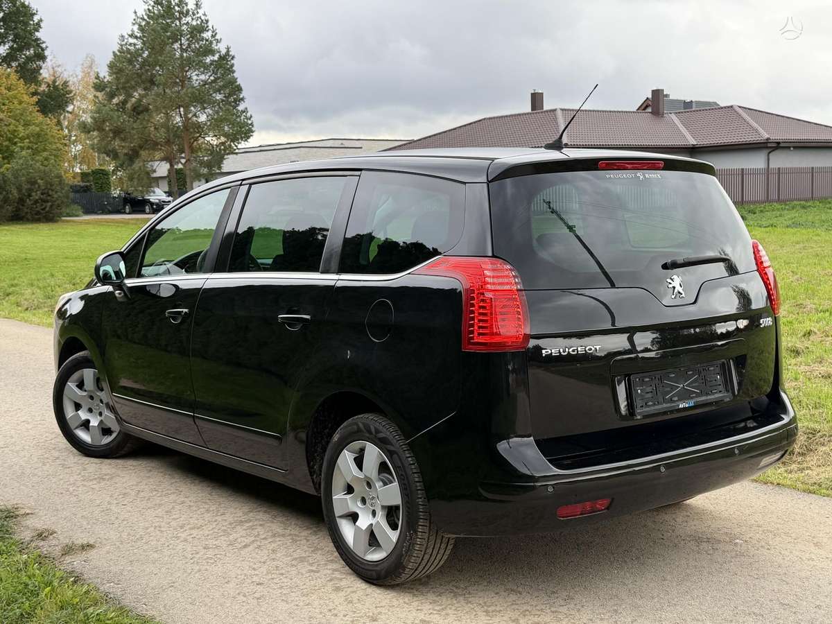 Peugeot 5008 2013 — двигун 1560 cm³, 116 HP (85kW)