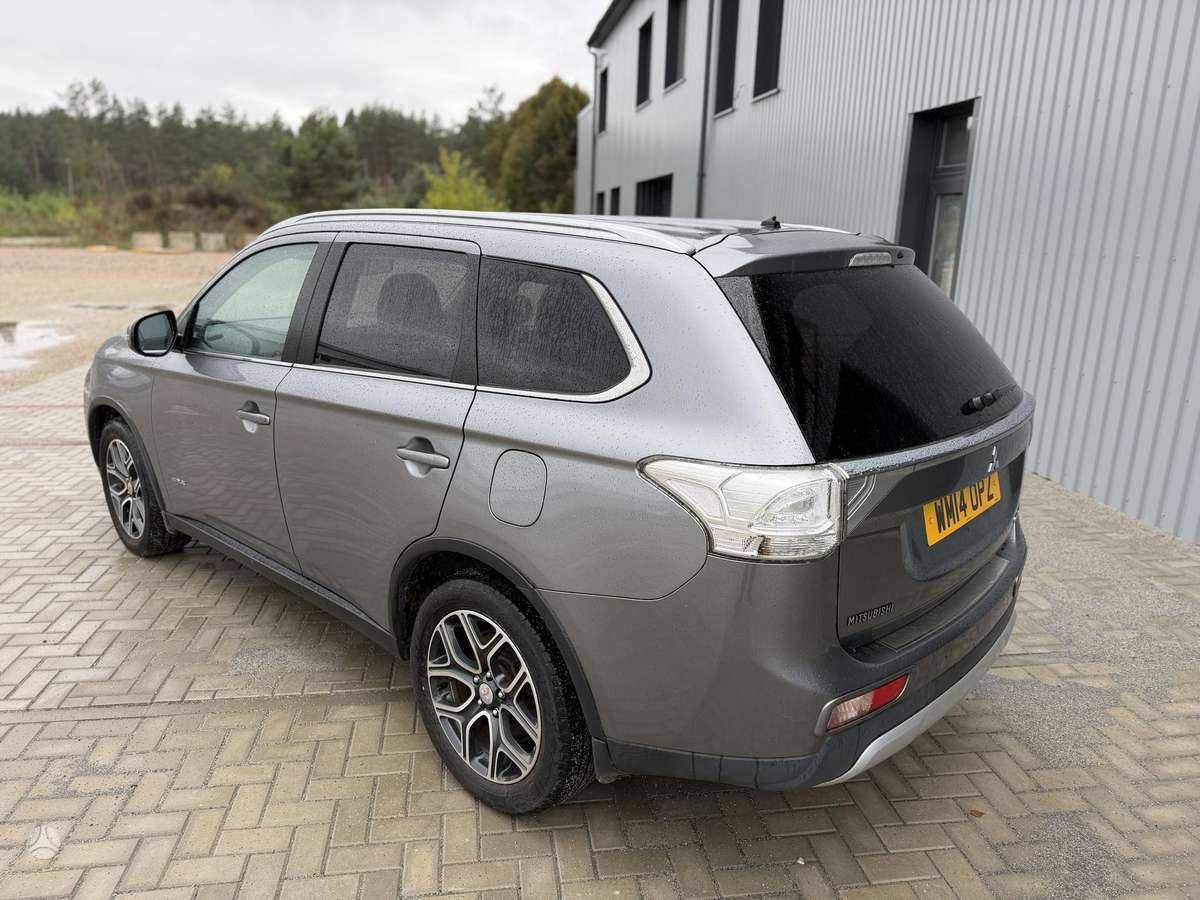 Mitsubishi Outlander 2015 — двигун 2268 cm³, 150 HP (110kW)
