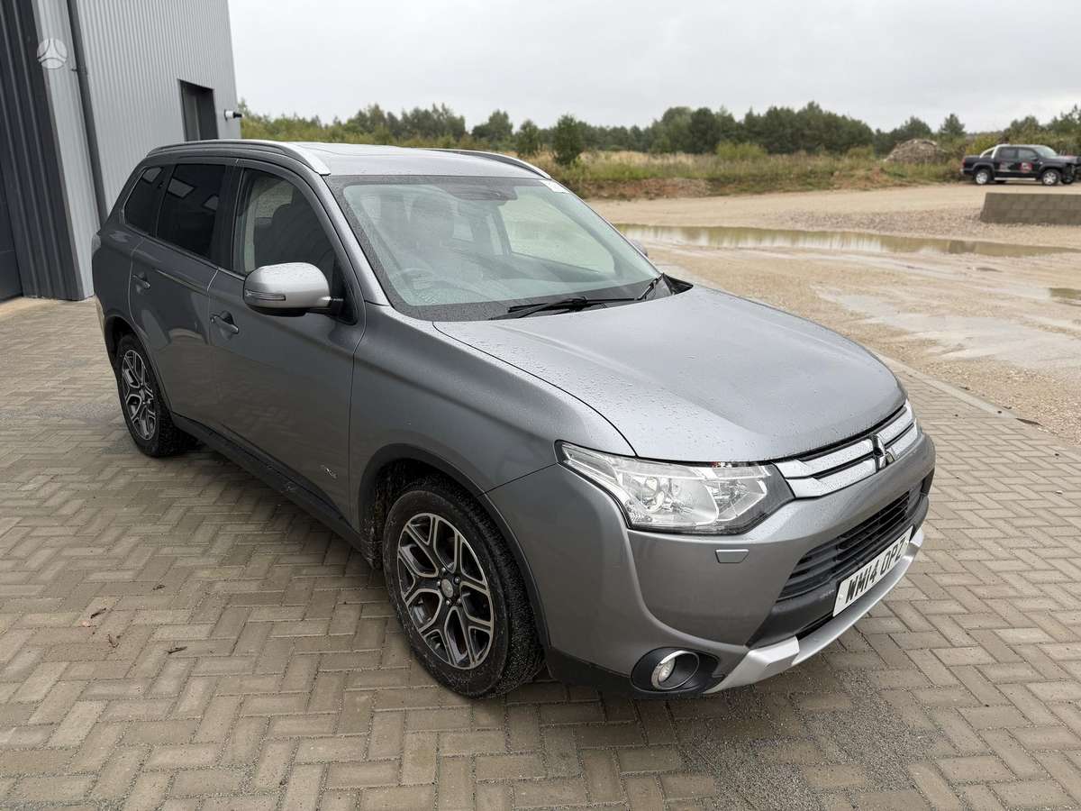 Mitsubishi Outlander 2015 — фото 8
