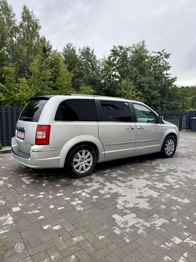 Chrysler Grand 2010 — engine 2777 cm³, 163 HP (120kW)