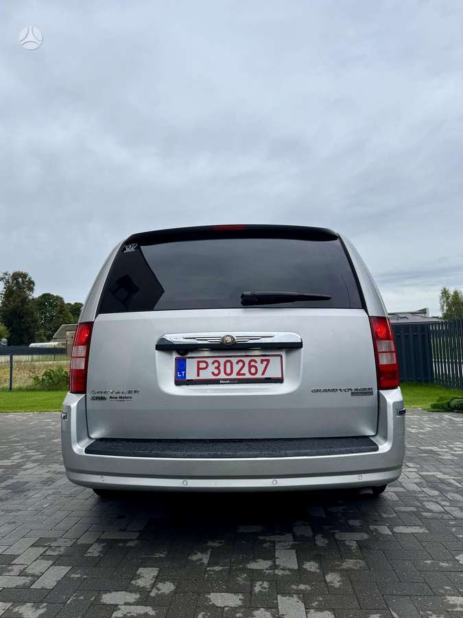 Chrysler Grand 2010 — photo 6