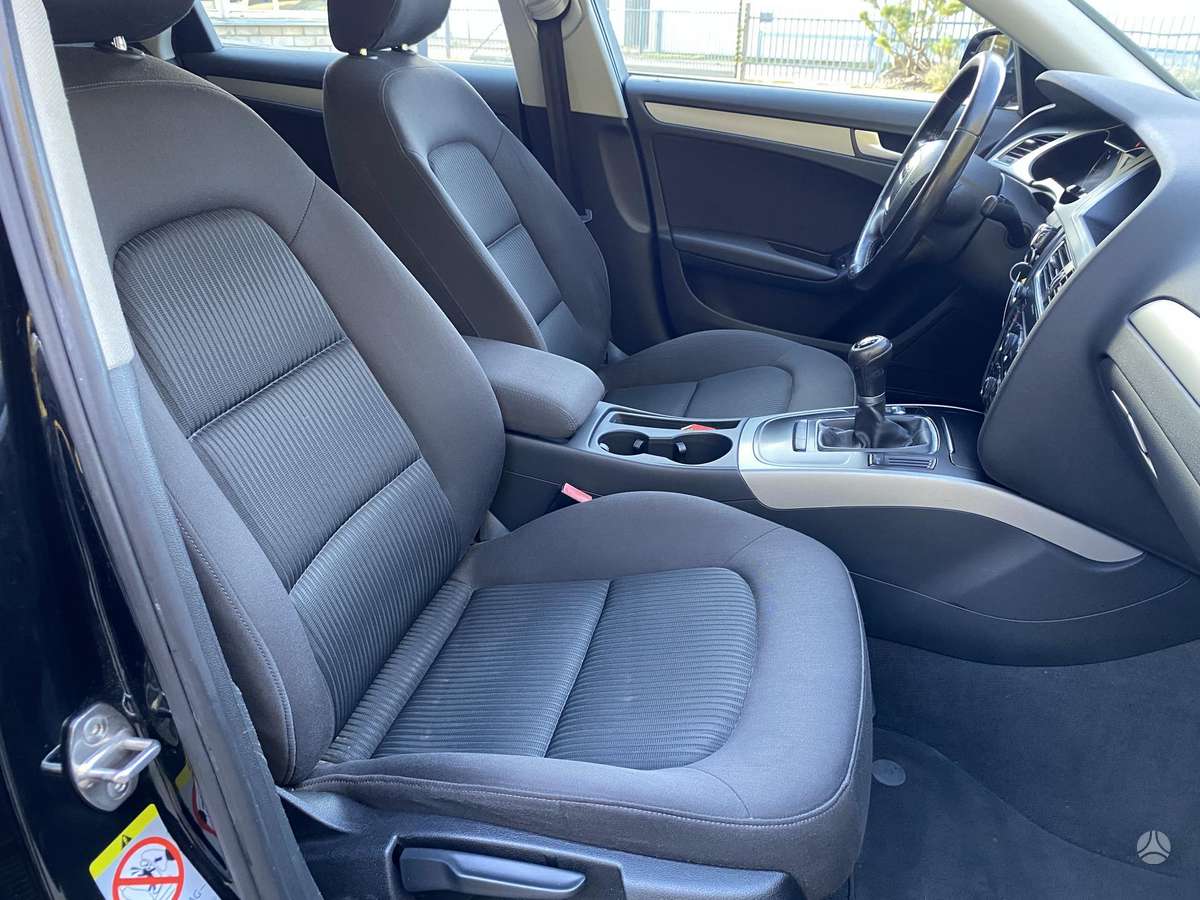 Audi A4 2009 — photo 22