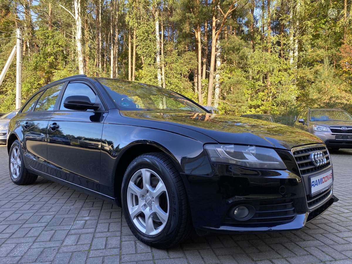 Audi A4 2009 — interior