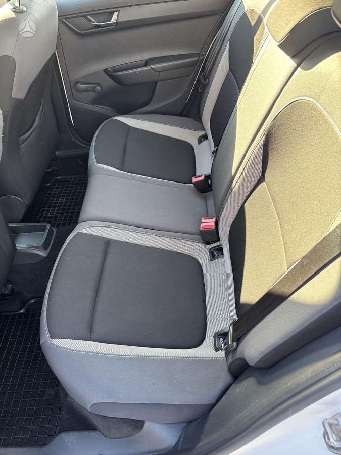 Skoda Fabia 2015 — photo 11