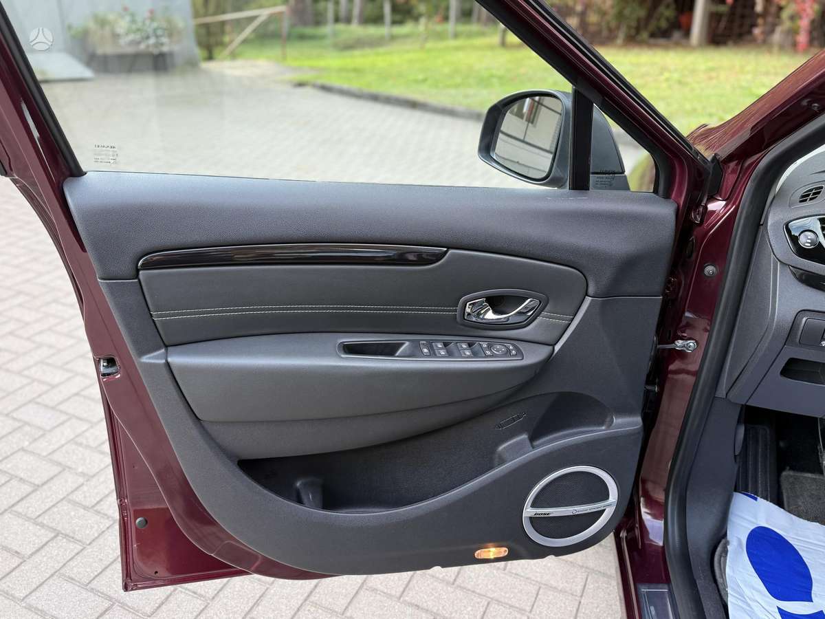 Renault Grand 2014 — photo 14
