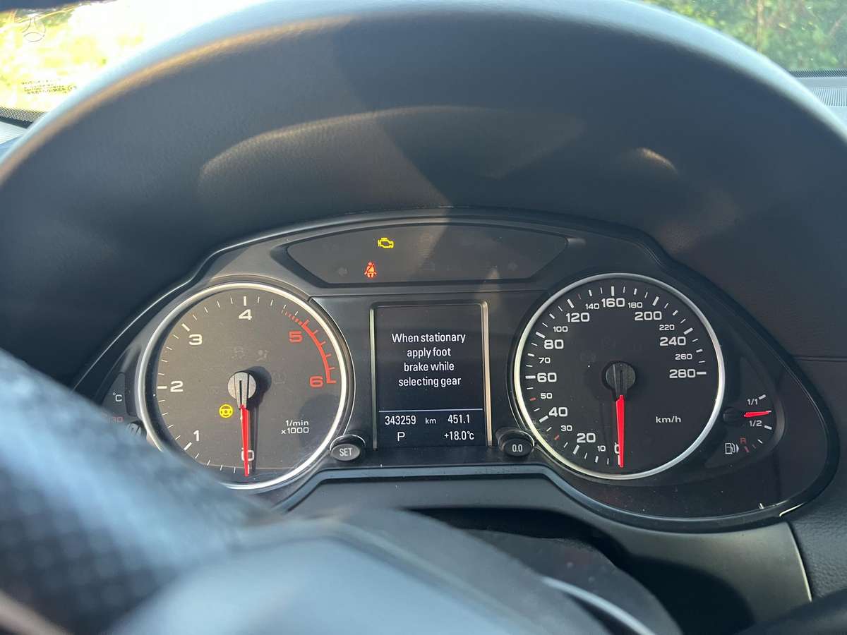 Audi Q5 2009 — photo 6