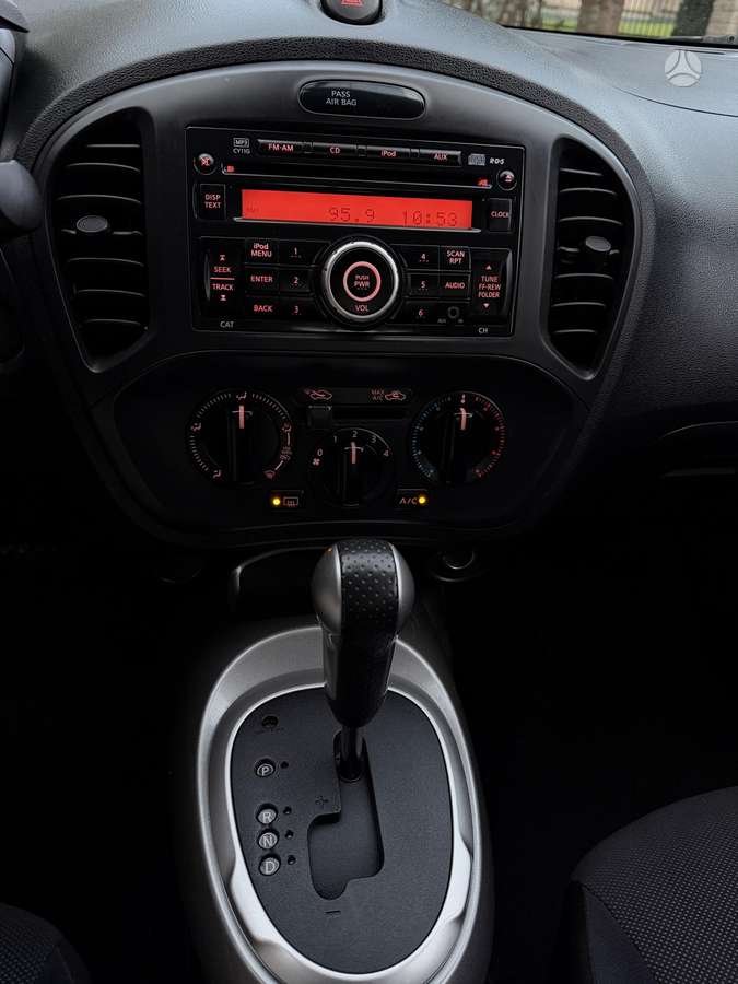 Nissan Juke 2013 — photo 21