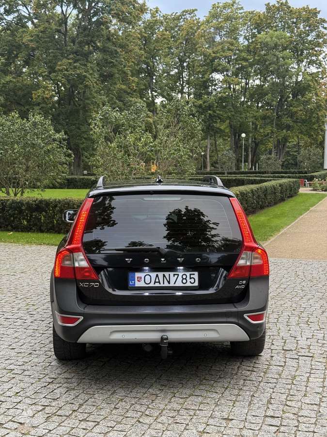 Volvo XC70 2008 — двигун 2400 cm³, 185 HP (136kW)