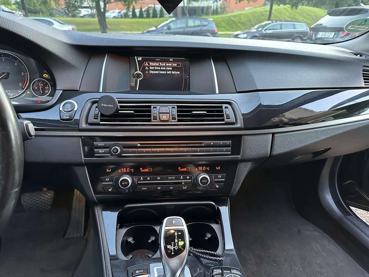 BMW 530 2014 — photo 7