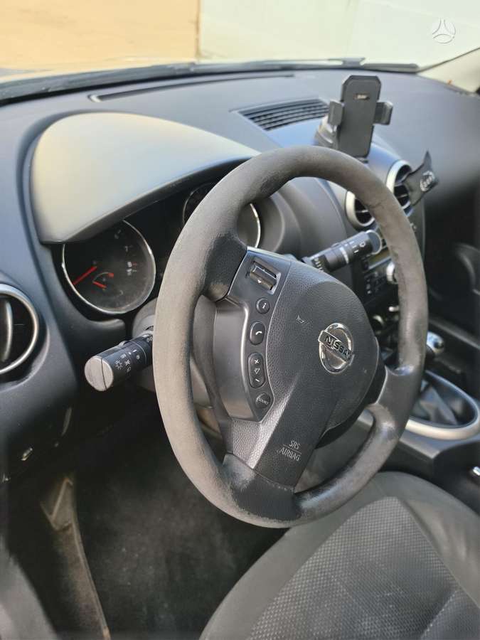 Nissan Qashqai 2010 — photo 17