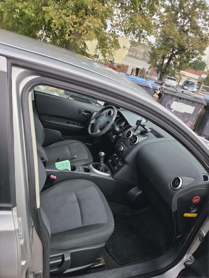 Nissan Qashqai 2010 — photo 7