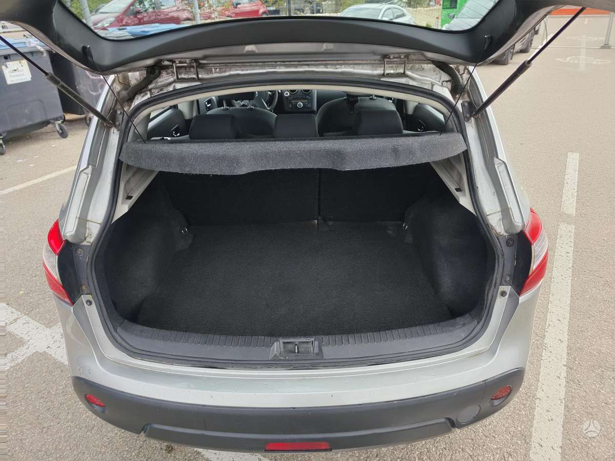 Nissan Qashqai 2010 — photo 9