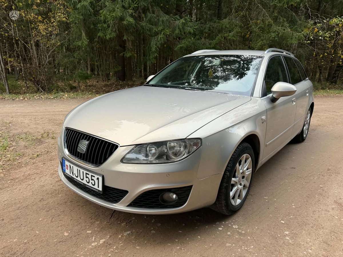 Seat Exeo 2011 — rear view