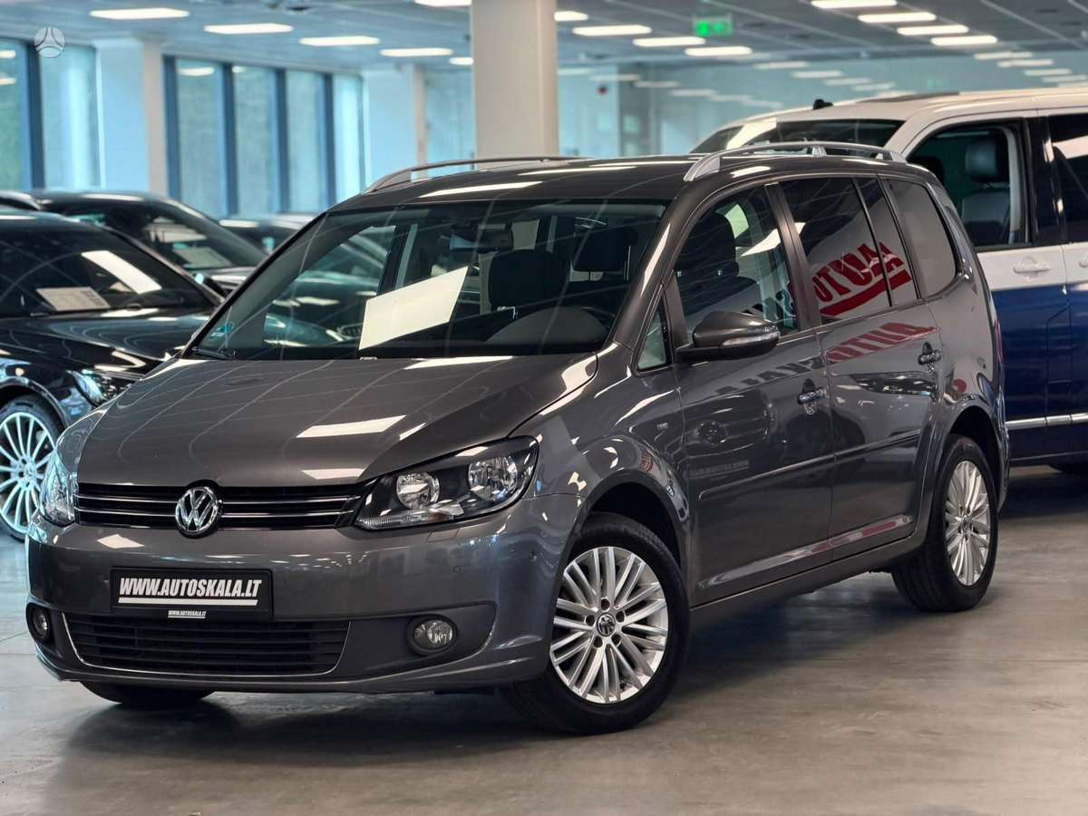 Volkswagen Touran 2014 — салон