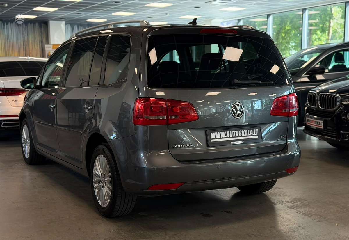 Volkswagen Touran 2014 — двигун 1598 cm³, 105 HP (77kW)