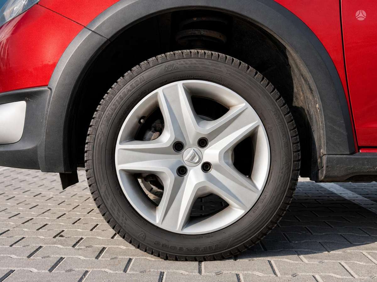 Dacia Sandero 2013 — photo 10