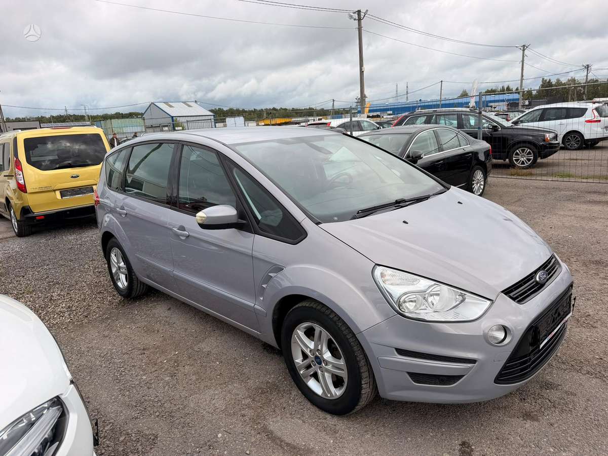 Ford S-MAX 2011 — photo 13