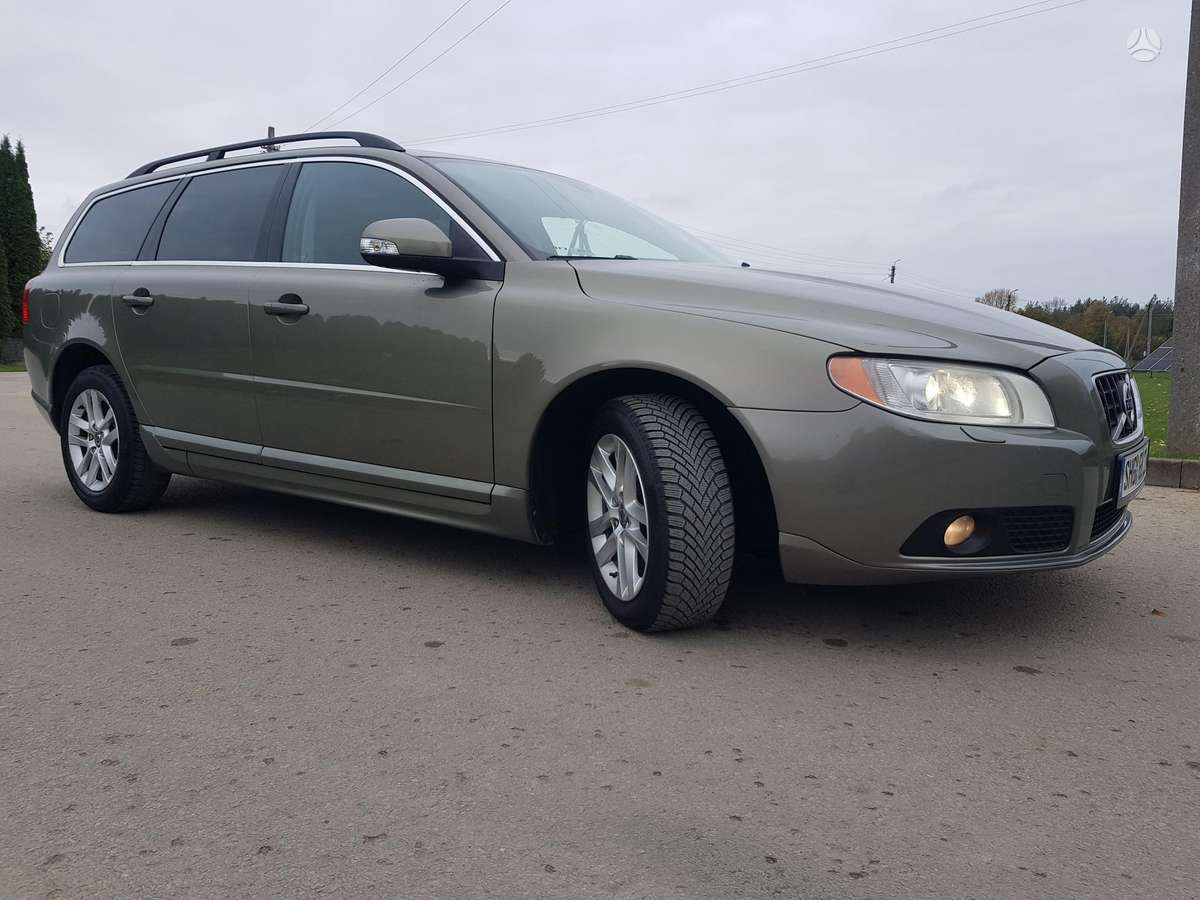 Volvo V70 2010 — двигун 2000 cm³, 163 HP (120kW)